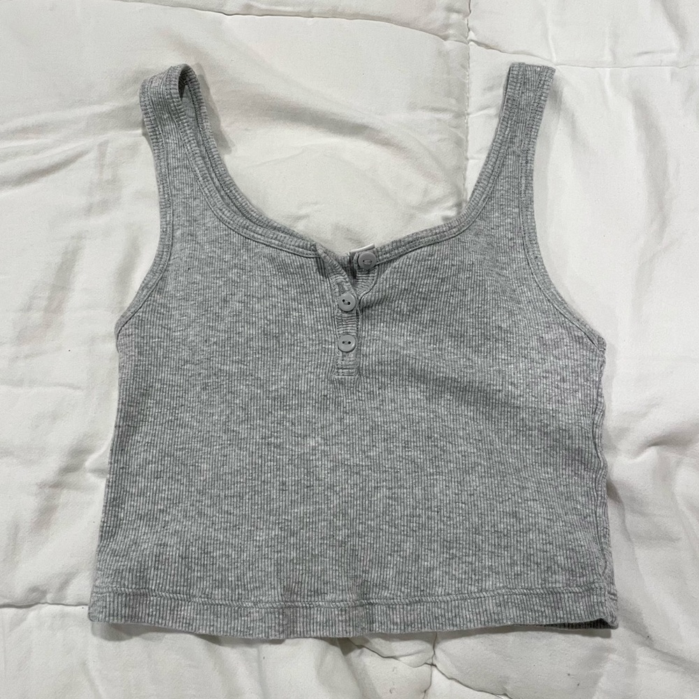 uniqlo button up crop tank